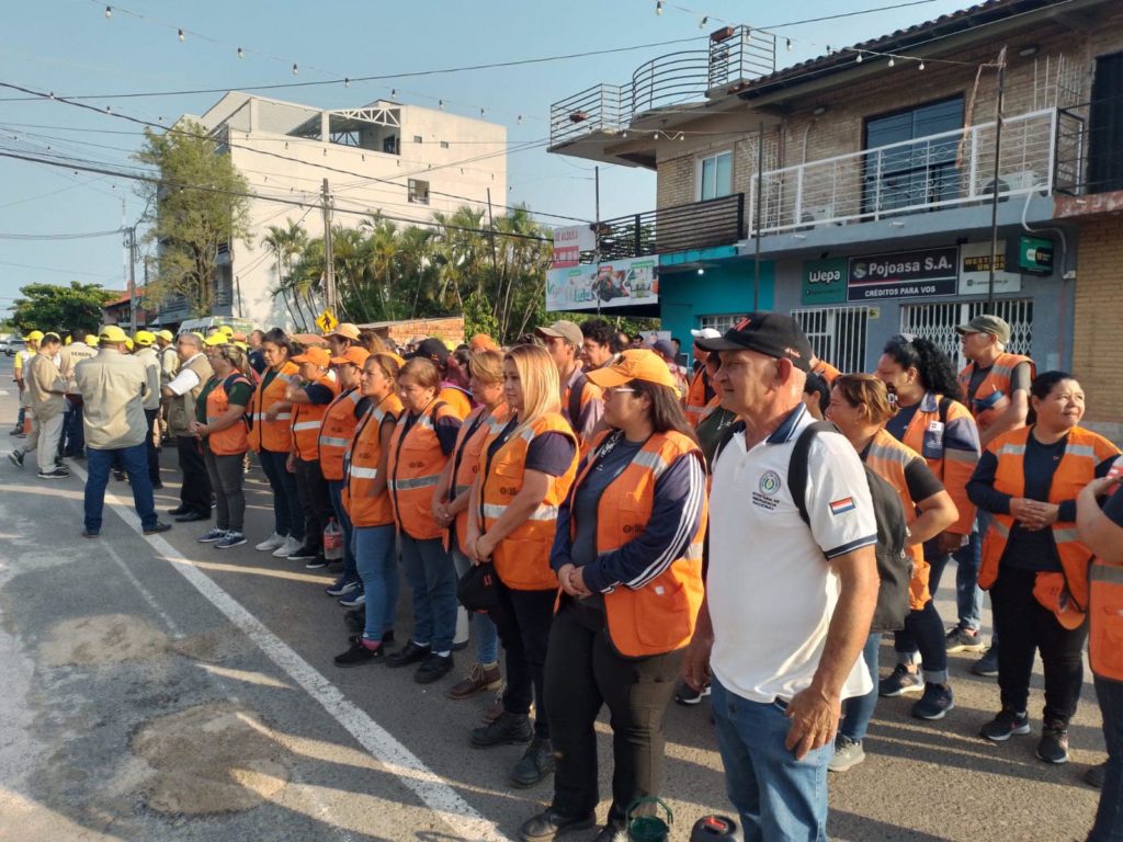 Minga ambiental en Villa Hayes: Uniendo esfuerzos contra el dengue, zika y chikungunya