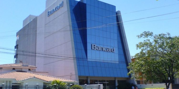 CONACOM sanciona a Bancard y le impone una multa millonaria con medidas correctivas