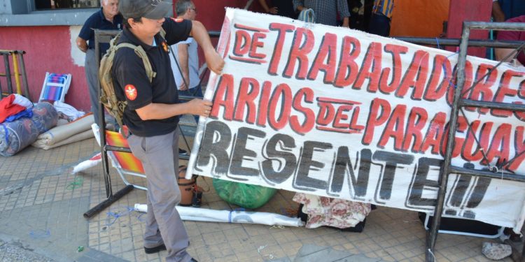 Funcionarios penitenciarios levantan huelga tras acuerdo con el Ministro de Justicia