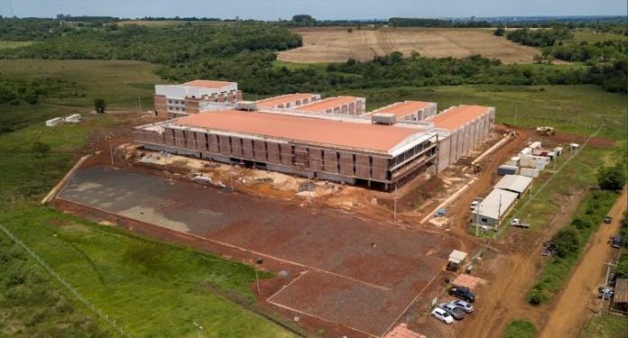 Obras del Gran Hospital del Sur alcanzo un avance general del 54,3%
