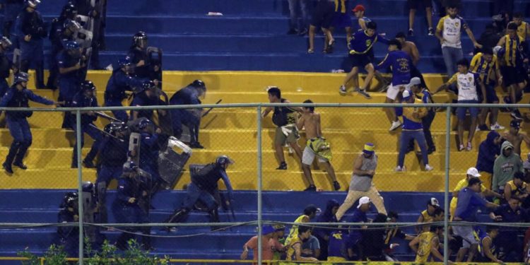 ¡Sanción de 5 años! Integrantes de la barra de Luqueño tienen prohibido el ingreso a los estadios ¡Sanción de 5 años! Integrantes de la barra de Luqueño tienen prohibido el ingreso a los estadios