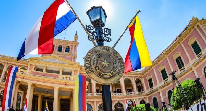 Paraguay restablece relaciones diplomáticas con Venezuela