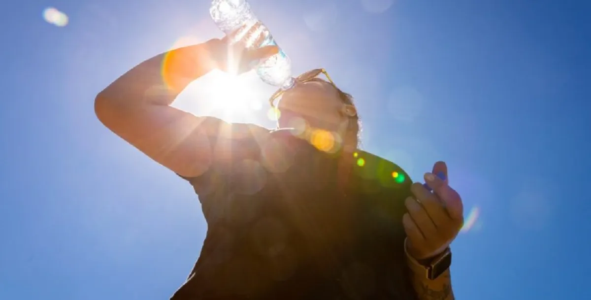 Viernes con ambiente muy caluroso, humedad elevada y posible ola de calor