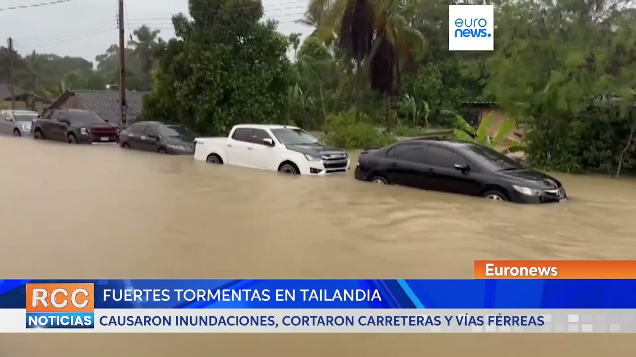 Inundaciones por fuertes tormentas cortan carreteras y vías férreas en Tailandia