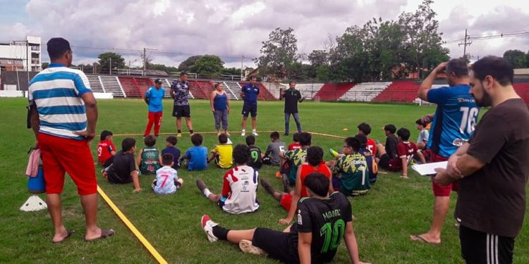 Inicia la Academia de Fútbol «Vuelve a Soñar» bajo el convenio con el Club Capitán Figari