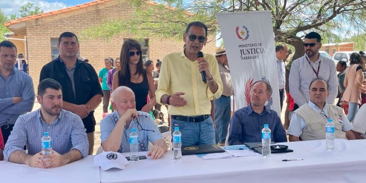 Pueblos originarios de Mariscal Estigarribia recibieron asistencias por parte del Ministerio de Justicia