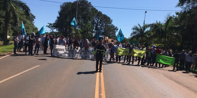 Superintendencia de Jubilaciones: Masivas movilizaciones en todo el país Superintendencia de Jubilaciones: Masivas movilizaciones en todo el país