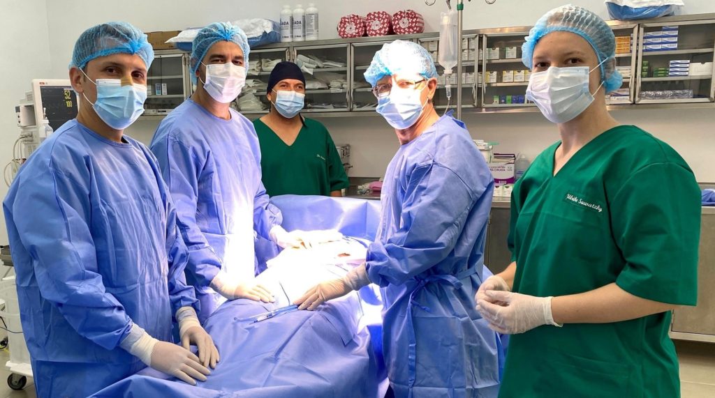 ASCIM avanza en la ampliación de sus servicios dando lugar a la primera cirugía realizada en Yalve Sanga