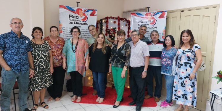 «Dad gracias en todo tiempo» «Dad gracias en todo tiempo»