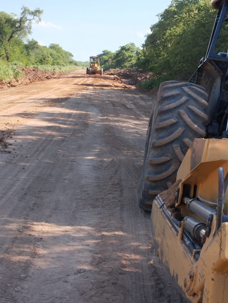 Restablecimiento de la conectividad en caminos de Alto Paraguay y Boquerón