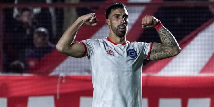 Acuerdo de palabra: Gabriel Ávalos está para jugar en Independiente de Avellaneda
