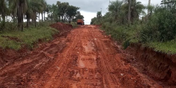 Mejoras de caminos no pavimentados beneficia a productores de Mbuyapey