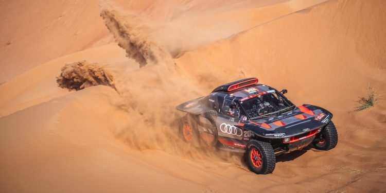 Primer triunfo del sueco Mattias Ekström en la categoría coches del Rally Dakar