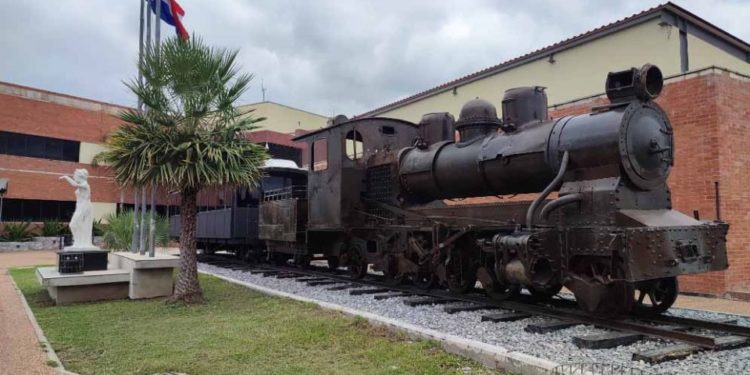 Vagón de tren en Puerto Casado se convierte en museo abierto al público Vagón de tren en Puerto Casado se convierte en museo abierto al público
