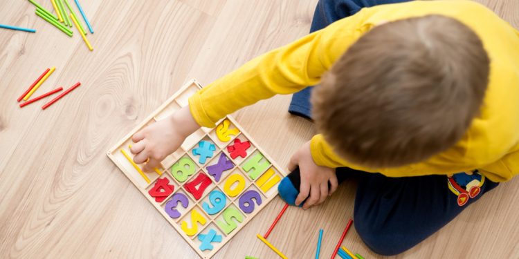 Consultorio en Casa: Explorando el Trastorno del Espectro Autista con la Dra. Cynthia Oviedo