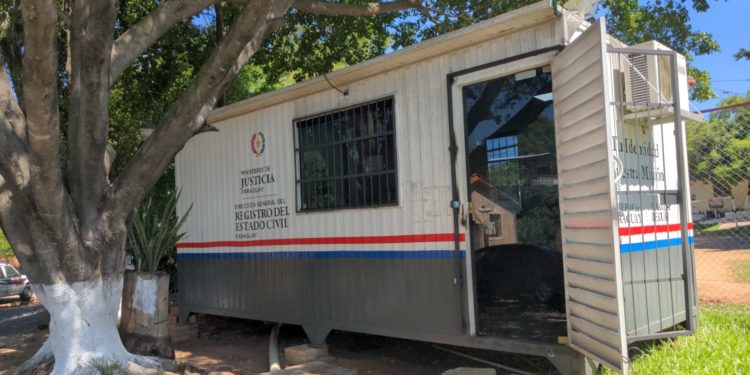 Desastroso estado de las instalaciones del Registro Civil: Bodas en contenedores y oficinas en ruinas