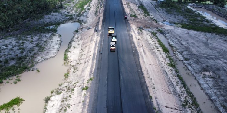 Rápido progreso en la renovación del lote 3 de la ruta Transchaco con metas firmes para marzo Rápido progreso en la renovación del lote 3 de la ruta Transchaco con metas firmes para marzo