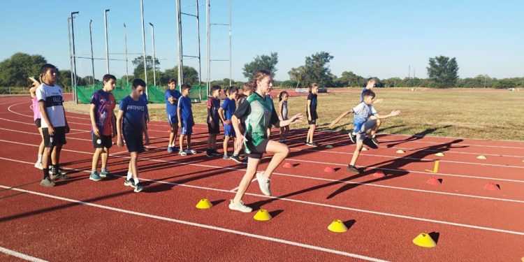 Arranca con éxito el Campamento de Atletismo para niños y adolescentes 2024 en Filadelfia Arranca con éxito el Campamento de Atletismo para niños y adolescentes 2024 en Filadelfia