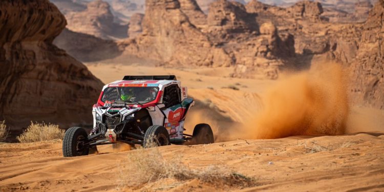 El paraguayo Óscar Santos continúa escalando posiciones en la categoría general