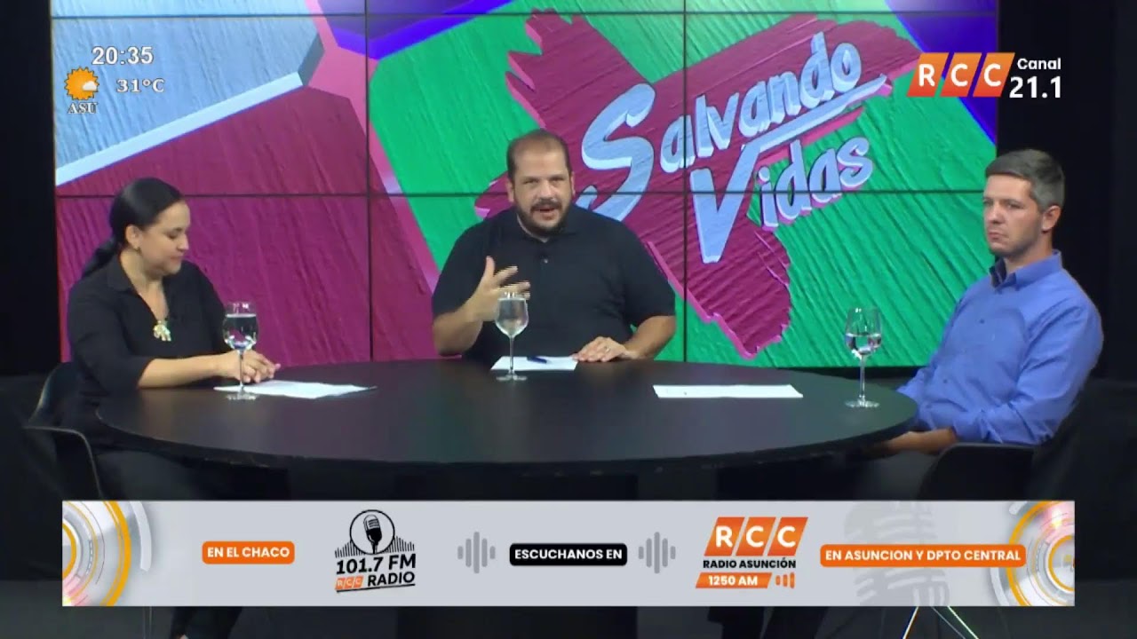 SALVANDO VIDAS – UEP-Gutenberg Mgtr. Samuel Wiens y a la coordinadora de becas la Mgtr. Liz Correa