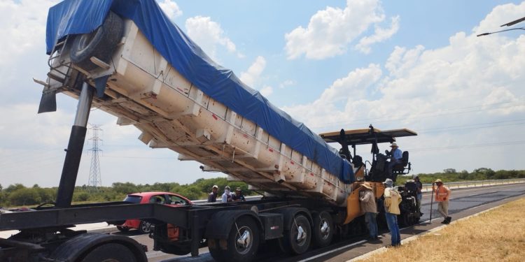 Puente Héroes del Chaco: comenzó la retirada de equipos y personal de la zona de obras