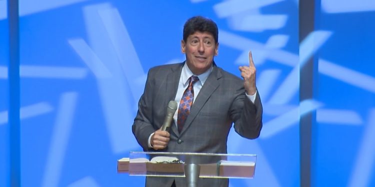 Emilio Abreu: Un legado de éxito y servicio inigualable