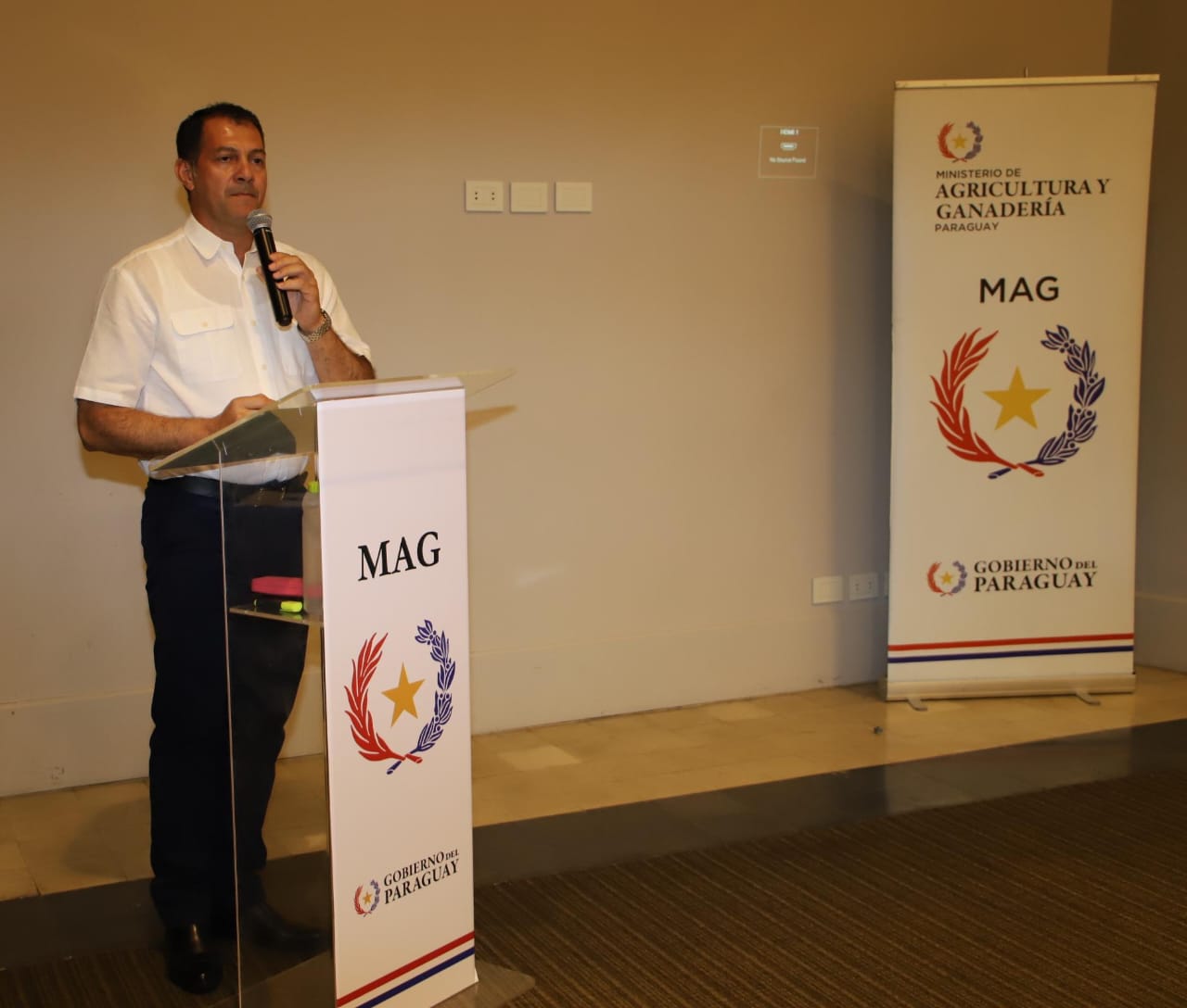 Ministro de agricultura y ganadería anuncia estrategias contra el contrabando para impulsar economía rural