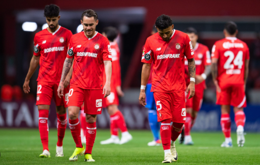 ¡Ni Guaraní se animó a tanto! Toluca de Juan Escobar y Robert Morales eliminados de manera increíble ¡Ni Guaraní se animó a tanto! Toluca de Juan Escobar y Robert Morales eliminados de manera increíble