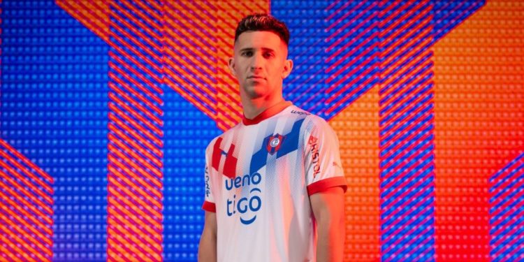 Puma presentó la hermosa camiseta alternativa de Cerro Porteño