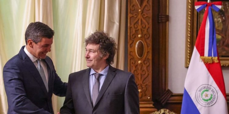 Reunión presidencial: Avances importantes en la hidrovía y proyecto Yacyretá Reunión presidencial: Avances importantes en la hidrovía y proyecto Yacyretá