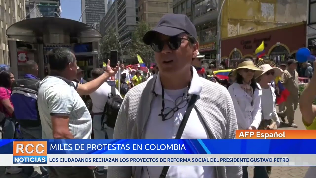 Miles protestan en Colombia contra el gobierno de Gustavo Petro