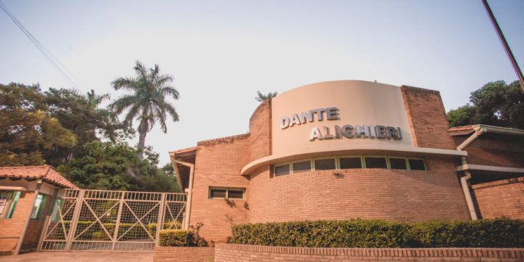 129 años de legado: La Scuola Dante Alighieri conmemorará su aniversario con exposiciones culturales y artísticas