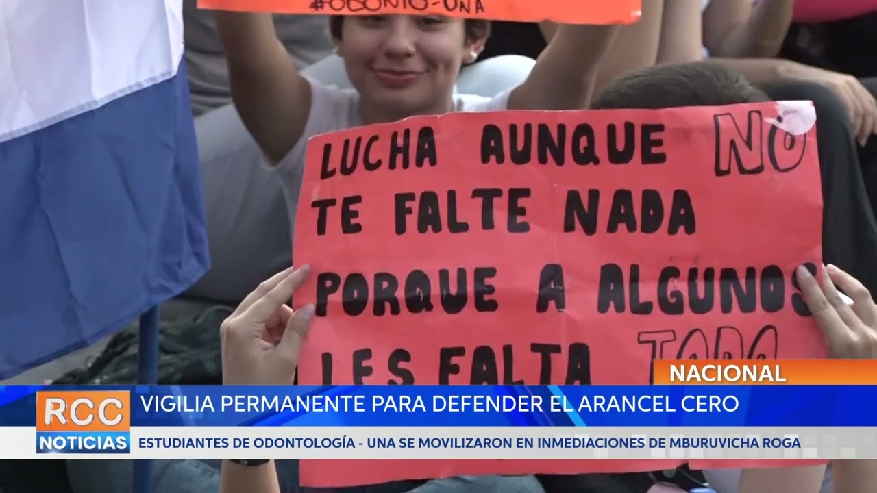 Estudiantes de la Facultad de Odontología – UNA se movilizaron en inmediaciones de Mburuvicha Roga