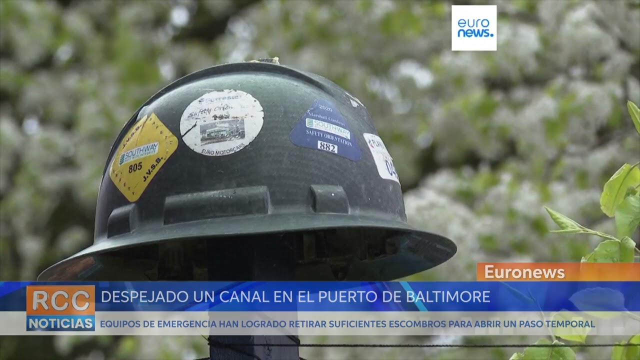 Despejado un canal en el puerto de Baltimore tras el mortal colapso del puente de la semana pasada