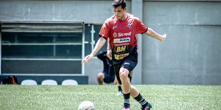 El talento chaqueño que emerge a pasos agigantados en el fútbol brasileño