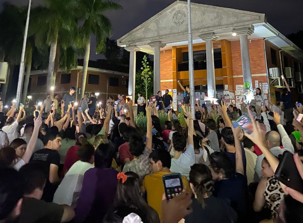 Estudiantes en paro anuncian que no levantarán las medidas de fuerza