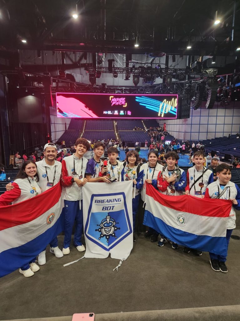 Paraguay subió al podio en Mundial de Robótica 2024 en Houston, Texas. Paraguay subió al podio en Mundial de Robótica 2024 en Houston, Texas.
