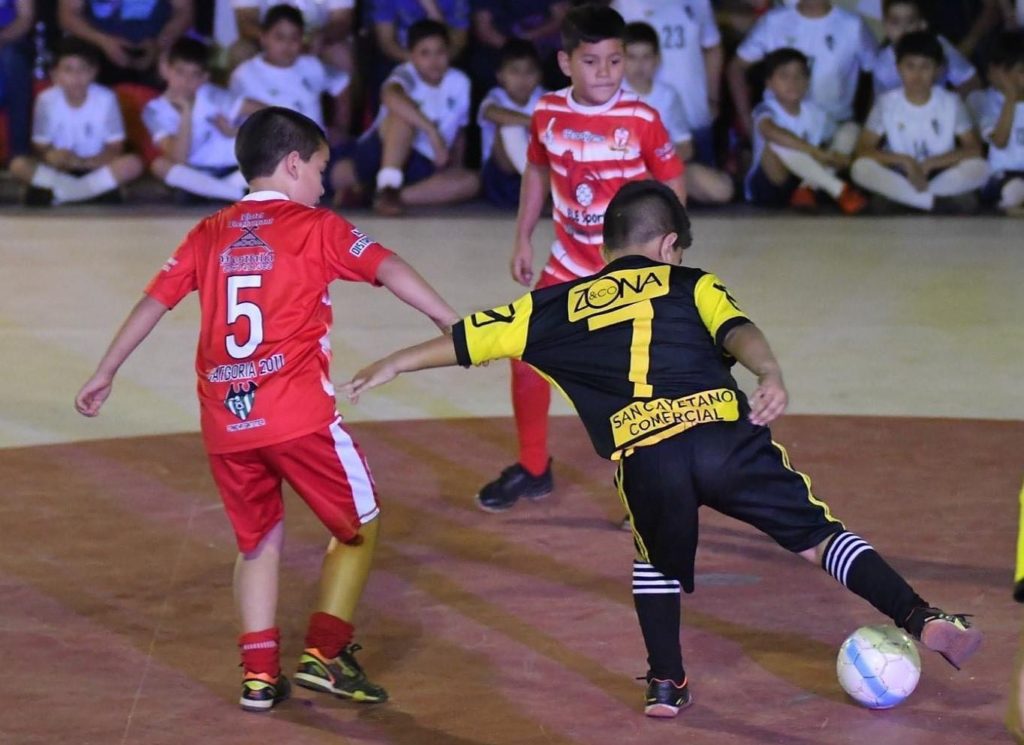 Confraternidad Deportiva: Exitosa jornada de futsal en Filadelfia Confraternidad Deportiva: Exitosa jornada de futsal en Filadelfia