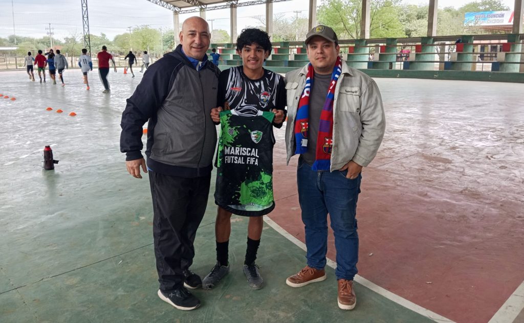 Joven promesa del futsal es convocado a la Selección de Mariscal Estigarribia Joven promesa del futsal es convocado a la Selección de Mariscal Estigarribia