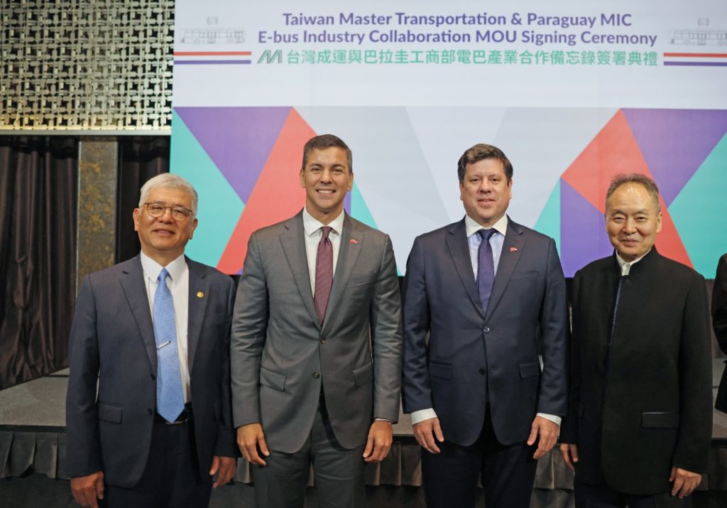 Buses eléctricos: Alternativa para mejorar el sistema de transporte público en el país