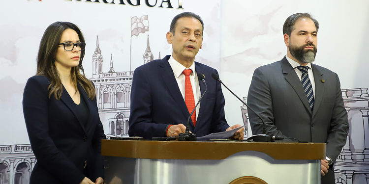 Ministro de Justicia Ángel Barchini renuncia al cargo Ministro de Justicia Ángel Barchini renuncia al cargo