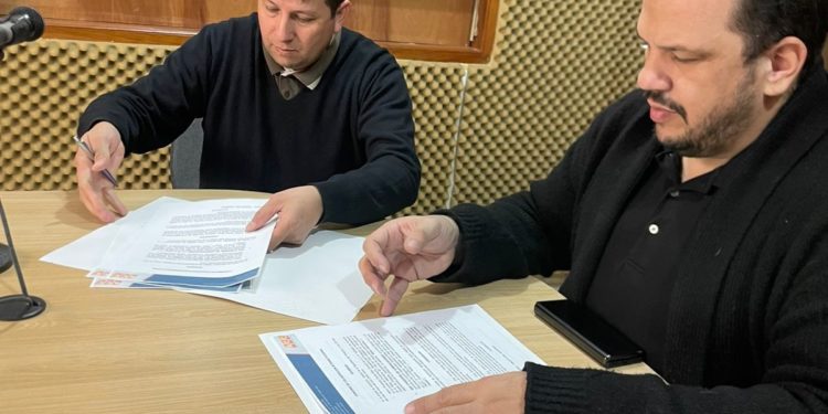 RCC se expande a Itapúa con programación periodística gracias a alianza con Radio Alternativa 92.7 FM