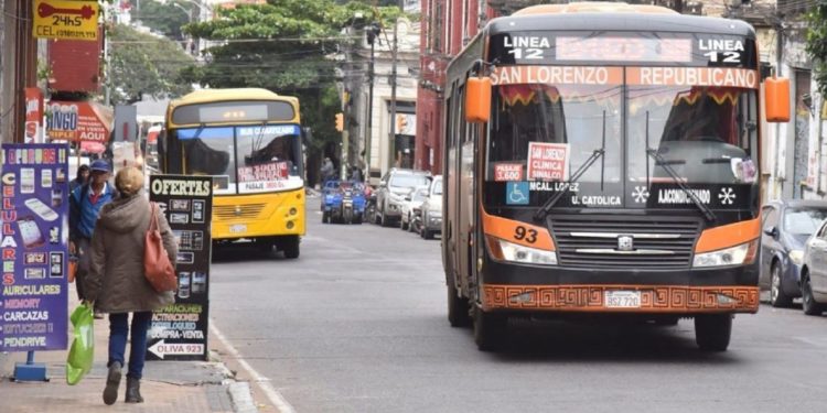 Este viernes continuará la reunión tripartita busca evitar paro del transporte público
