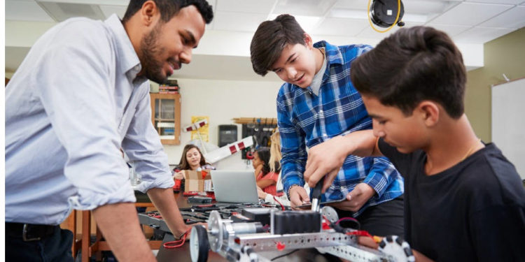 Jamás la IA reemplazará al pedagogo Jamás la IA reemplazará al pedagogo