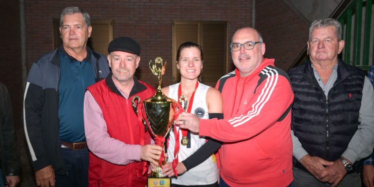 Luque en caballeros y Sport Concordia en damas, campeones del torneo internacional de integración de Vóley Luque en caballeros y Sport Concordia en damas, campeones del torneo internacional de integración de Vóley