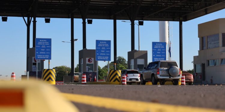 Más de 500.000 vehículos cruzaron el puente Héroes del Chaco en tres meses Más de 500.000 vehículos cruzaron el puente Héroes del Chaco en tres meses