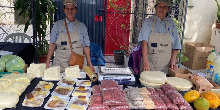 FECOPROD llevó “De mi chacra a tu casa” al Mercado 4