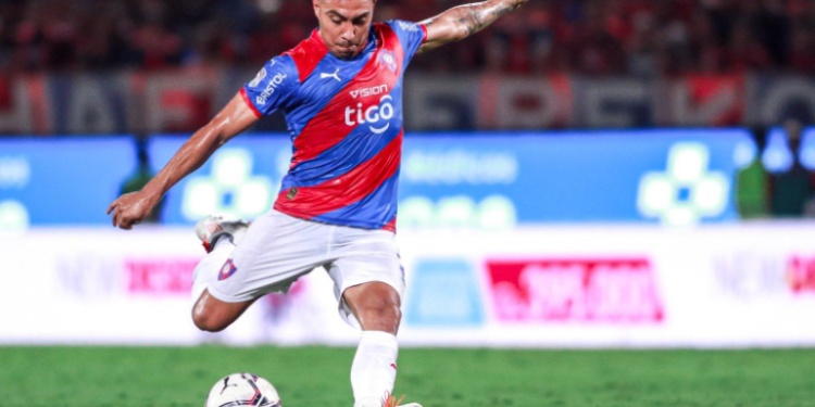 Cardozo Lucena, campeón con Libertad, estaría regresando a Cerro Porteño para el segundo semestre