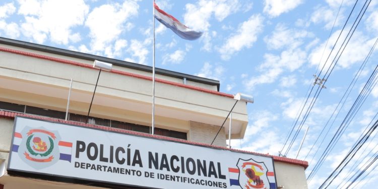 Señalan supuestas tramitaciones irregulares de cédulas a extranjeros en el Departamento de Identificaciones Señalan supuestas tramitaciones irregulares de cédulas a extranjeros en el Departamento de Identificaciones