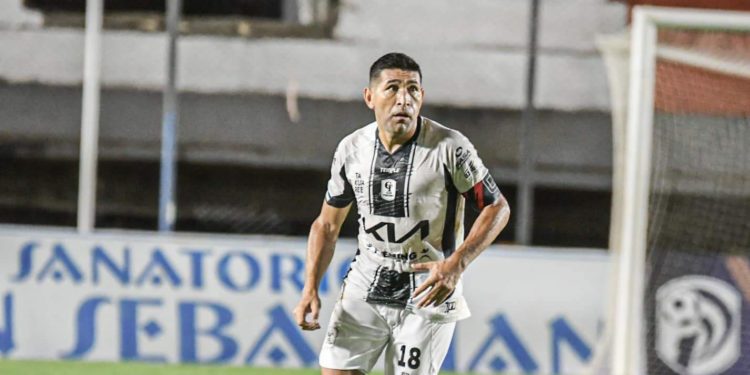 El histórico Luis Cabral quedará libre de Tacuary para el segundo semestre